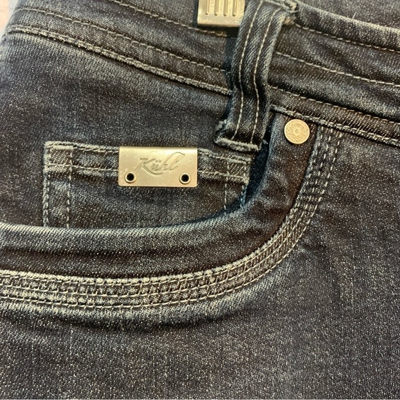 Khul Women’s Thermik Short Jeans - Picture 3 of 8
